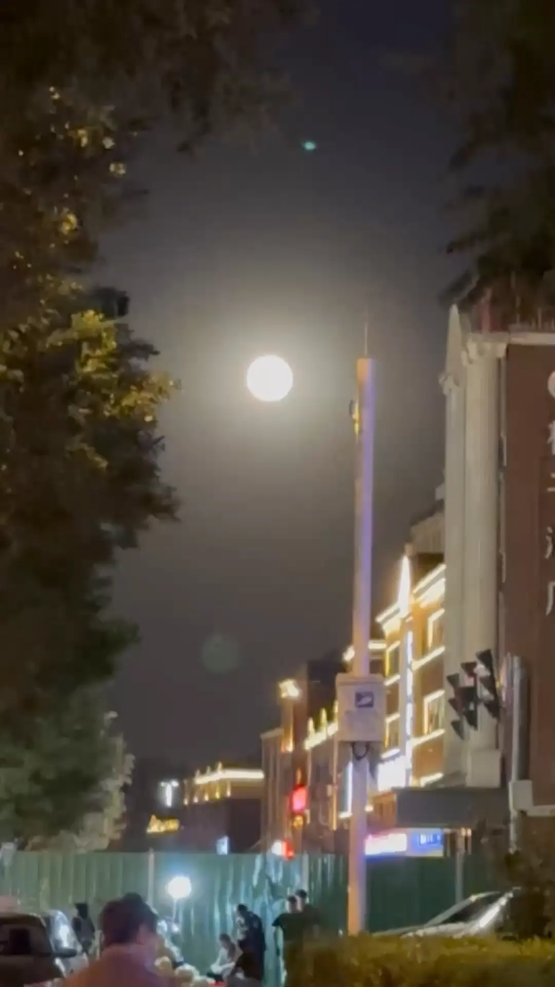 我要月亮奔我而来🌙