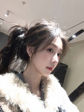 新来的抱抱馨💌的图片