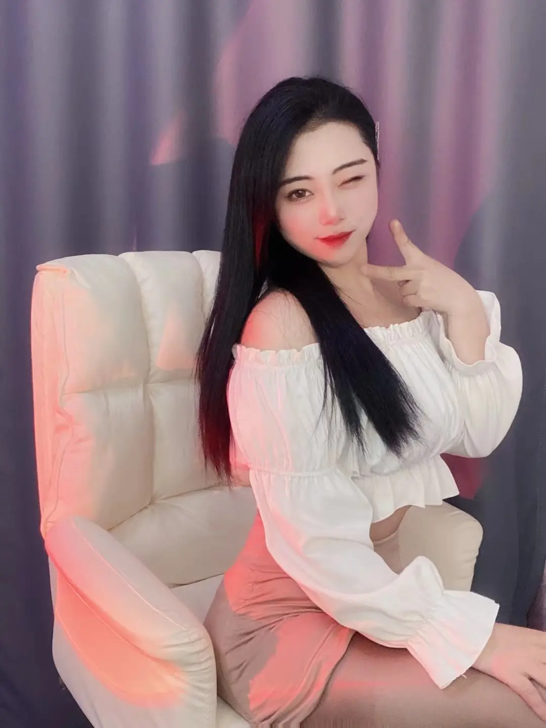 小百万沛雪的主播照片