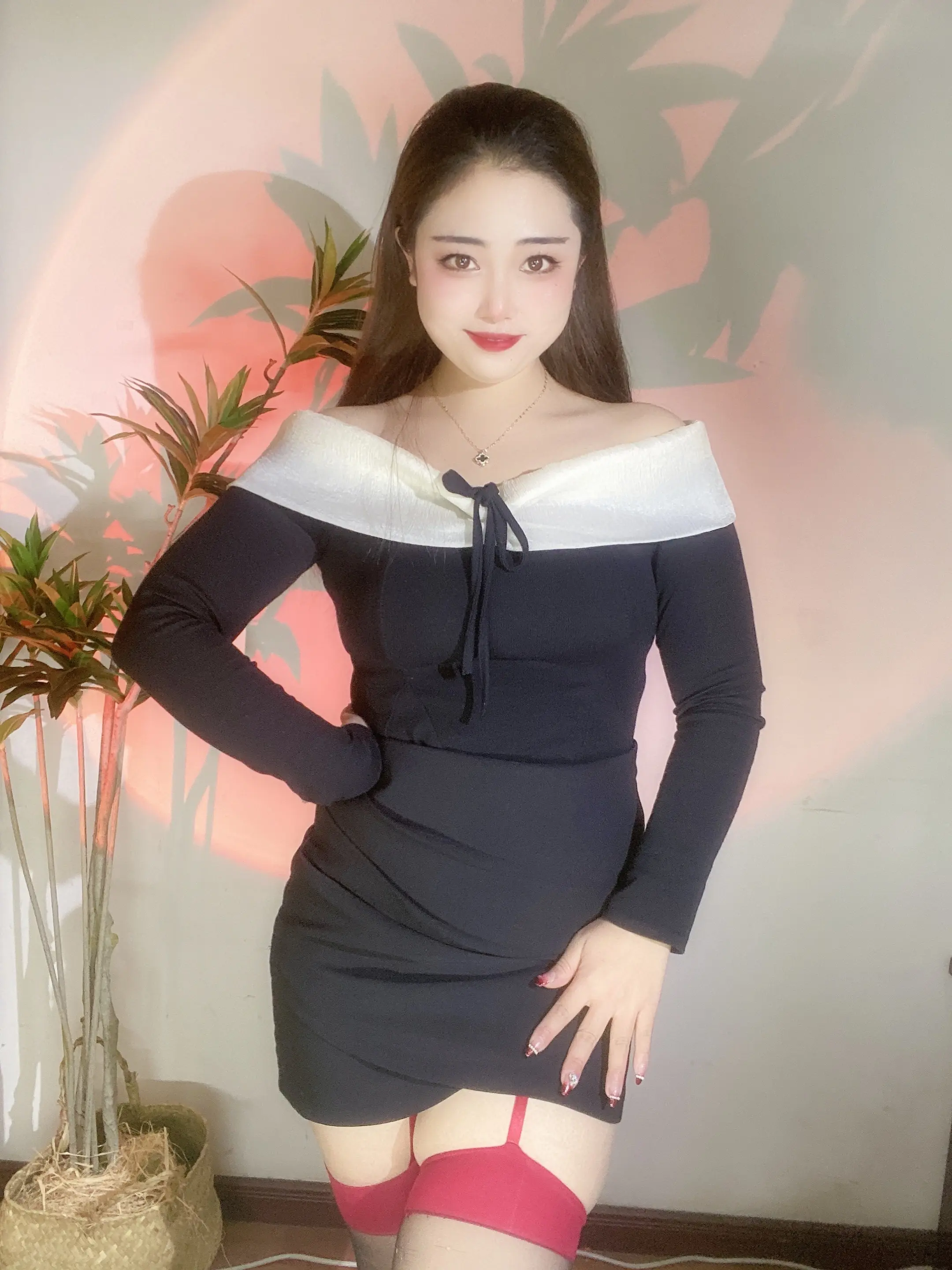 小百万沛雪主播图片