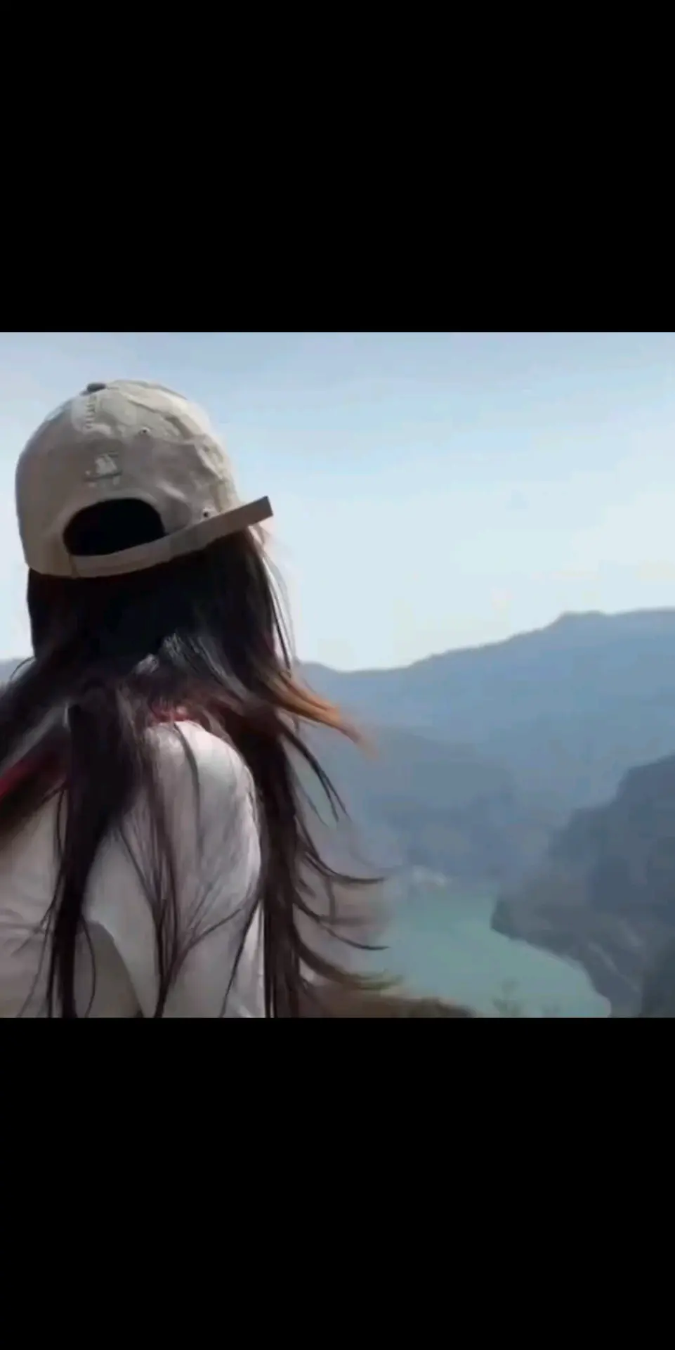 生而悦己，而非困于他