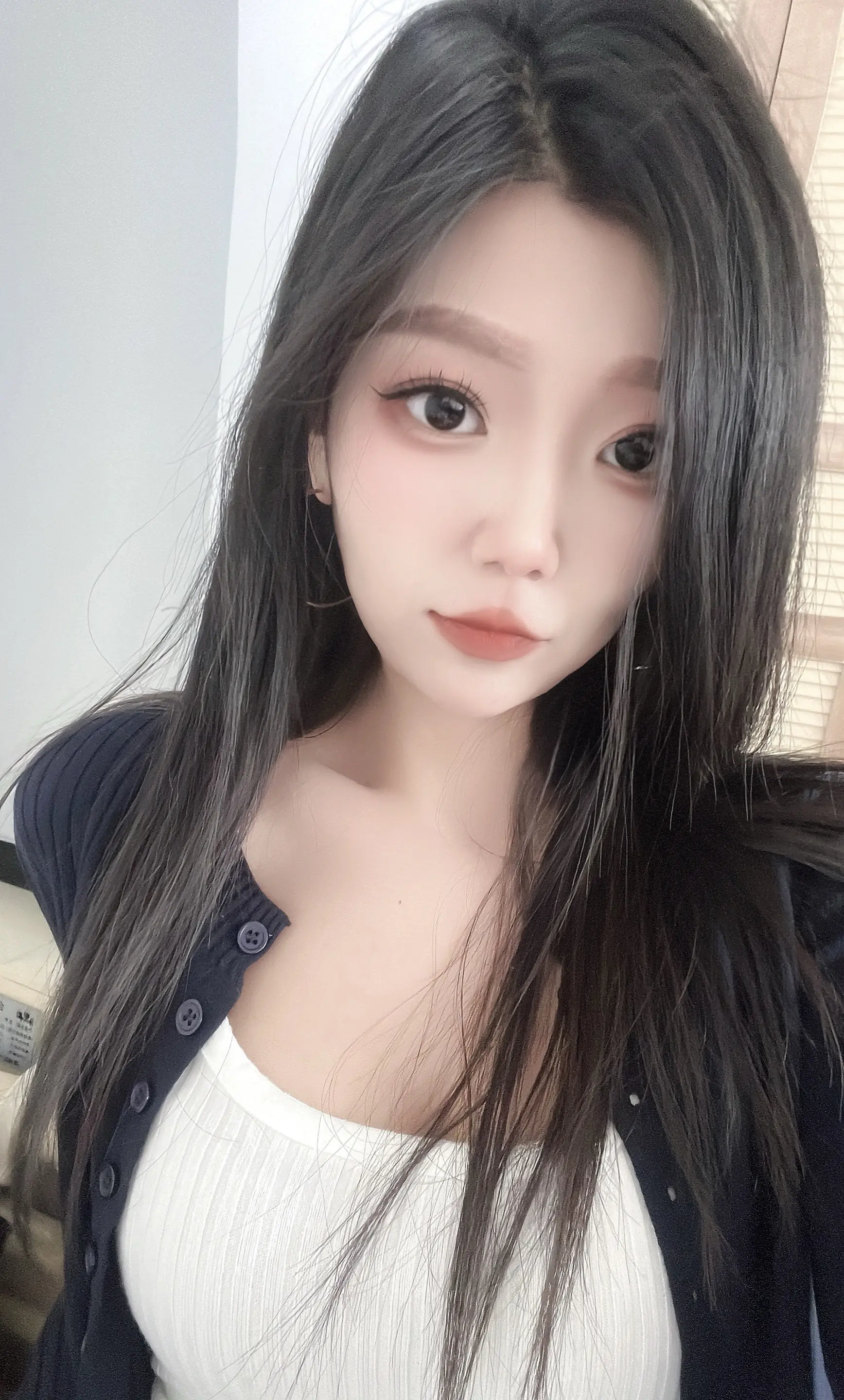 梓洛~主播图片