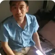 孤寡早哥～求小缝隙