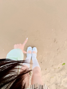 小小鱼🐬一点半播的图片