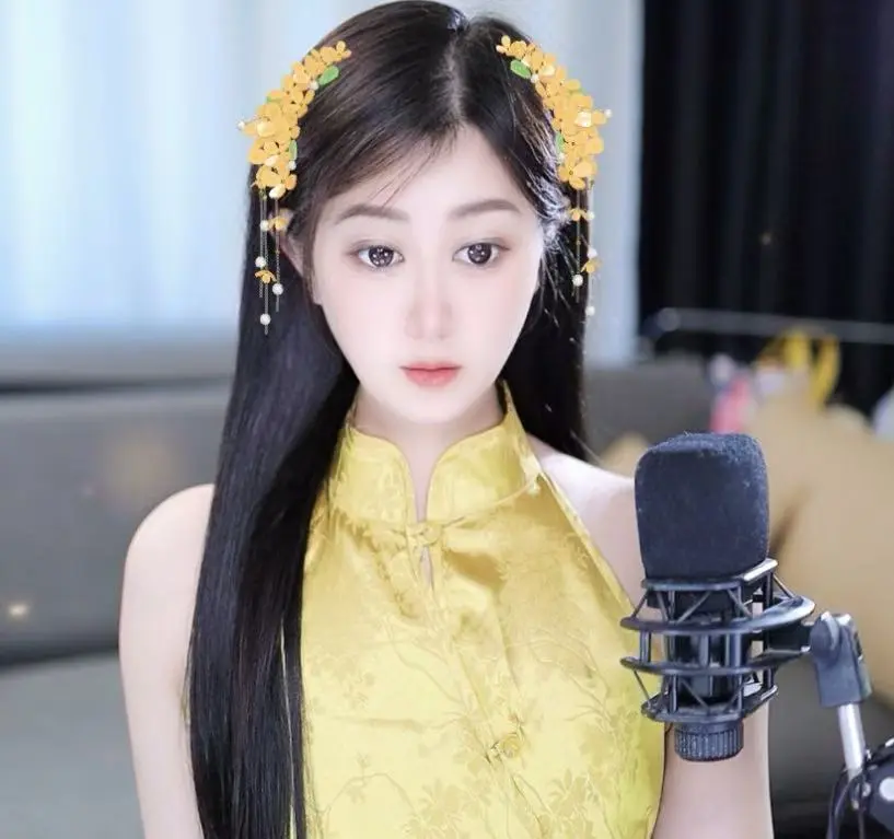 Su-苏苏♥病休主播图片