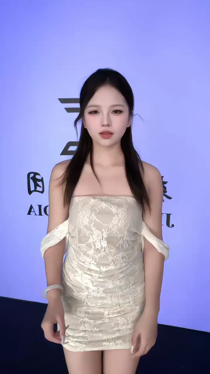 哈喽我是小爱同学 爱