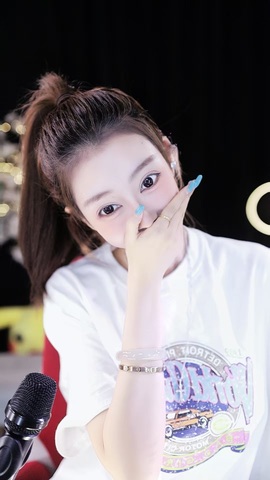 新来的抱抱馨💌的图片