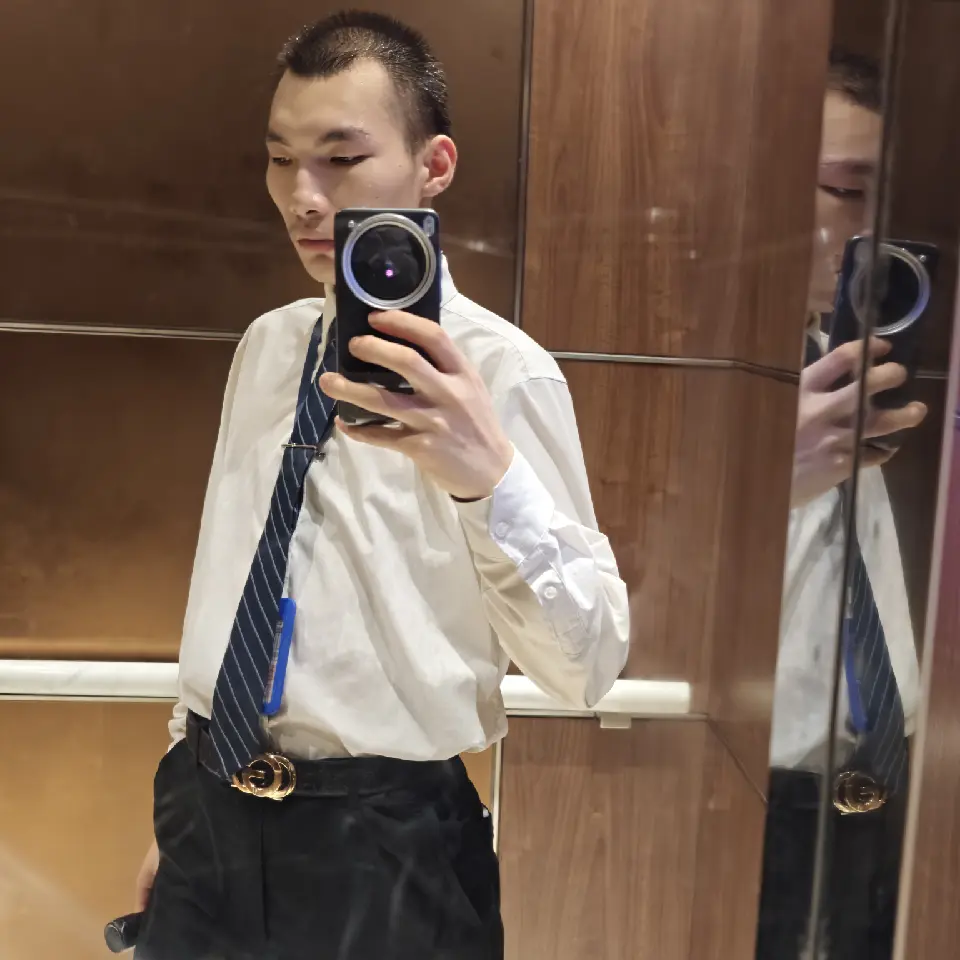 痛了，想要软饭的无岸海报