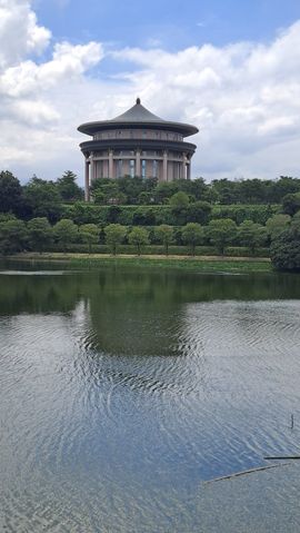 一只楚楚熊☆的图片