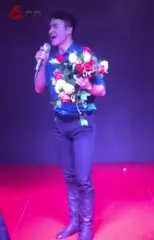 婚礼上唱的拉手手亲口口
